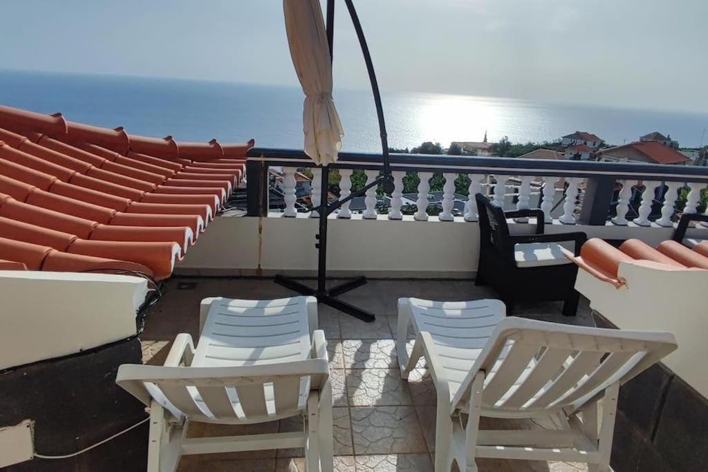 Sunny Rooftop & Perfect View Apartment Arco da Calheta  Bagian luar foto